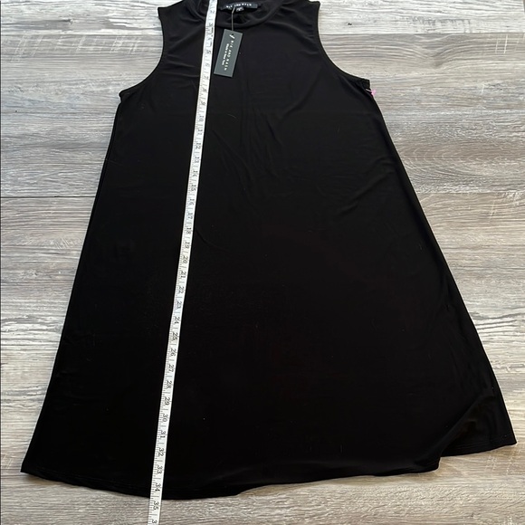 Nik and Nash Black Sleeveless Dress new with tag - Picture 5 of 5